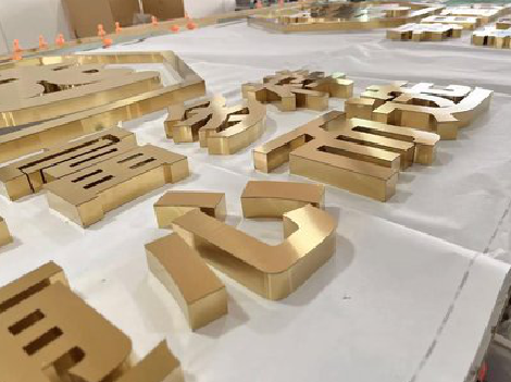 永州拉丝不锈钢字的特点。